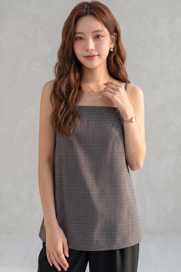 Marina Top Black Plaids
