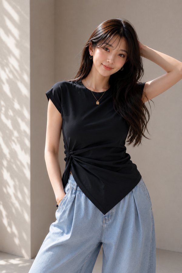 Brissa Padded Top Black *PLUSH*