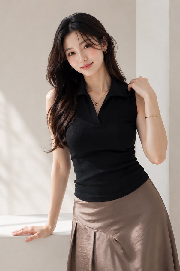Ferissa Padded Top Black *PLUSH*
