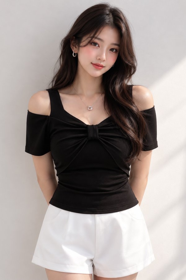 Fauna Padded Top Black *PLUSH*