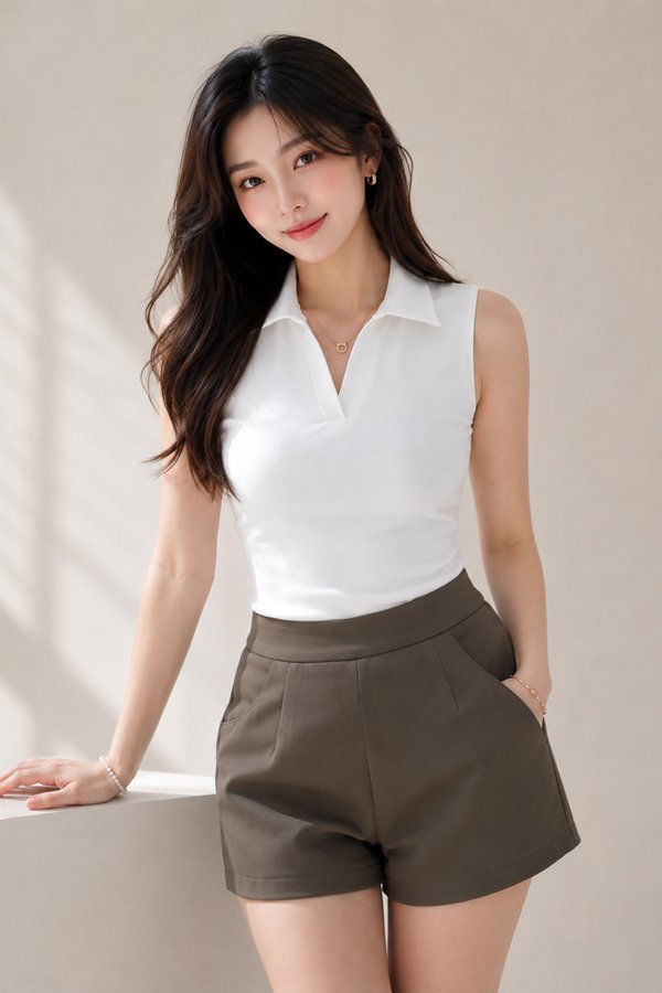 Ferissa Padded Top White *PLUSH*