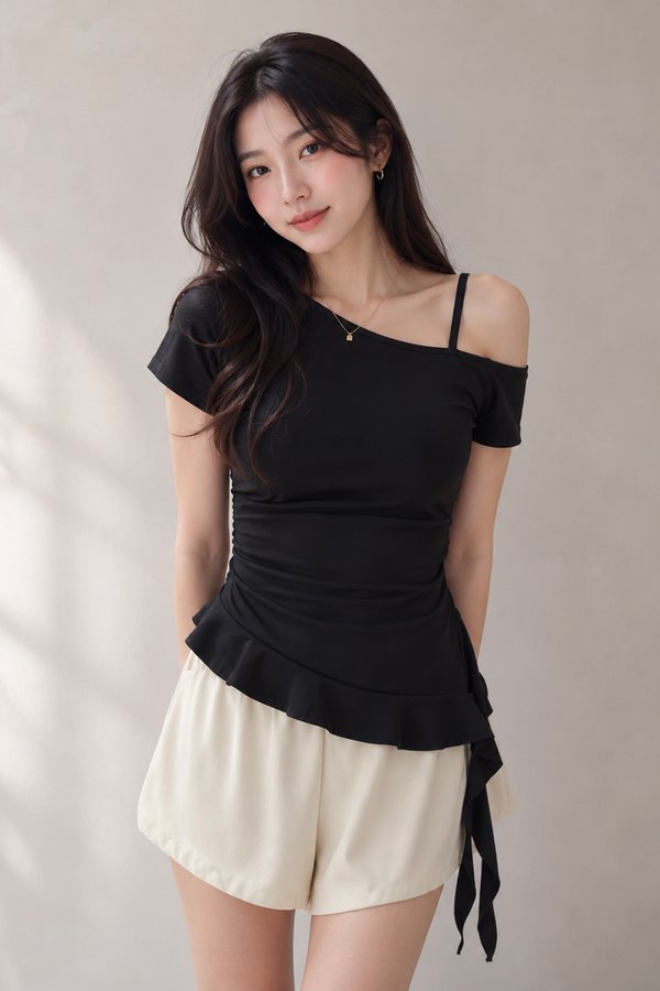 Roro Padded Top Black *PLUSH*