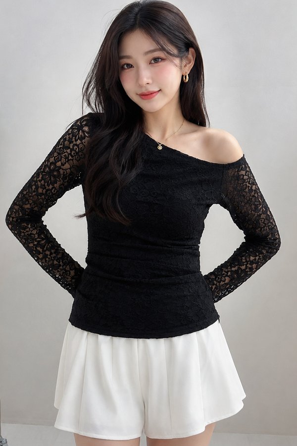 Romica Lace Padded Top Black