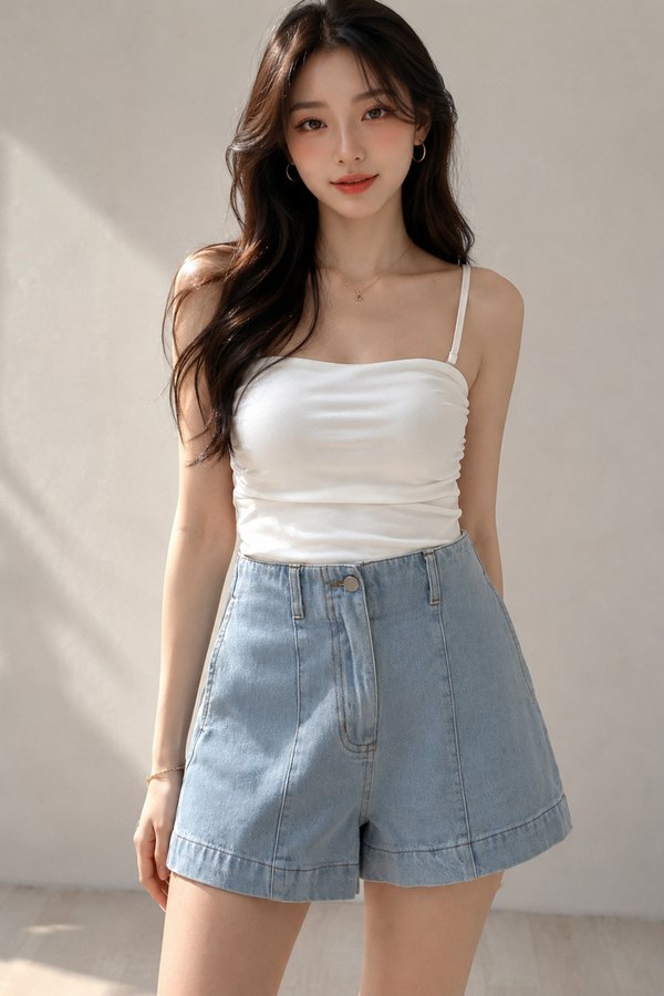 Jordina Denim Shorts Light Wash