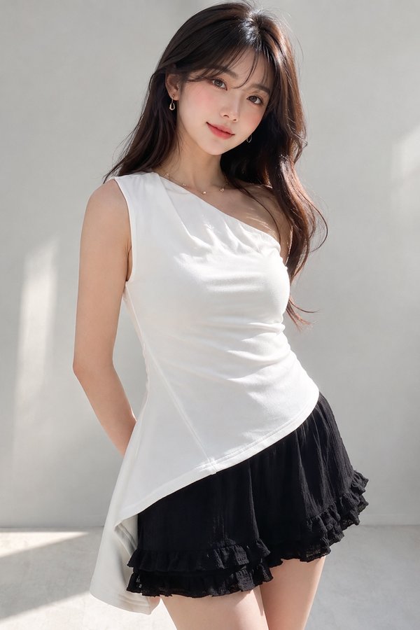 Arabella Padded Top White *PLUSH*