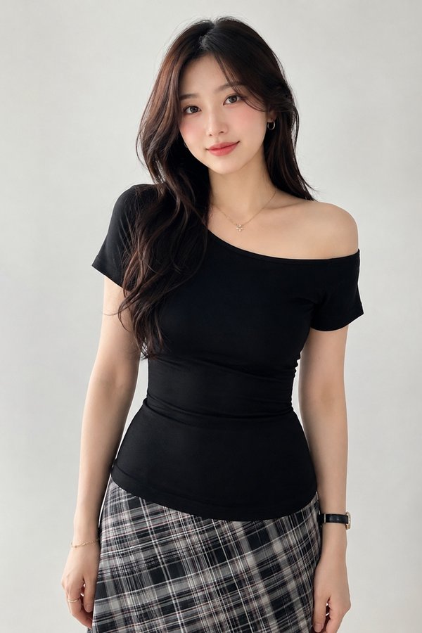 Vita Padded Top Black *MM*