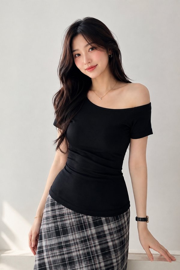 Vita Padded Top Black *MM*