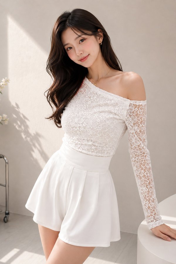 Romica Lace Padded Top White