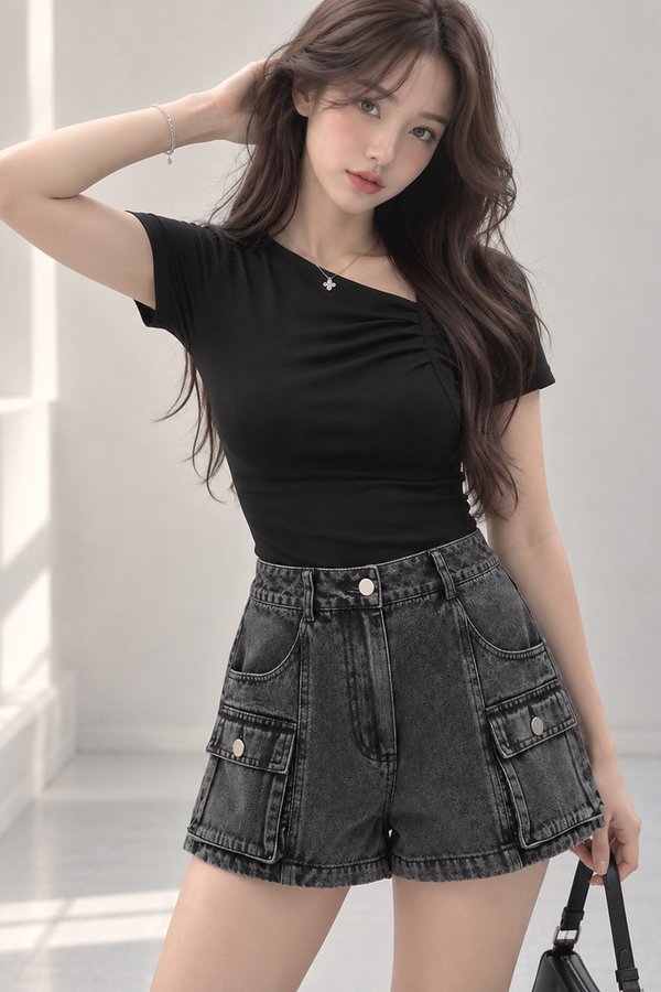 Thora Denim Shorts Black Acid