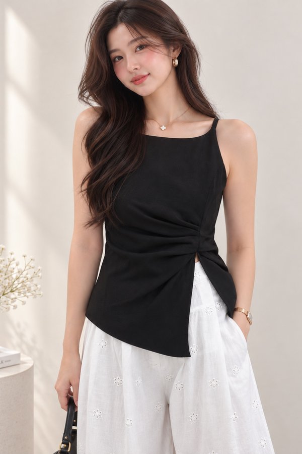 Yuri Linen Top Black
