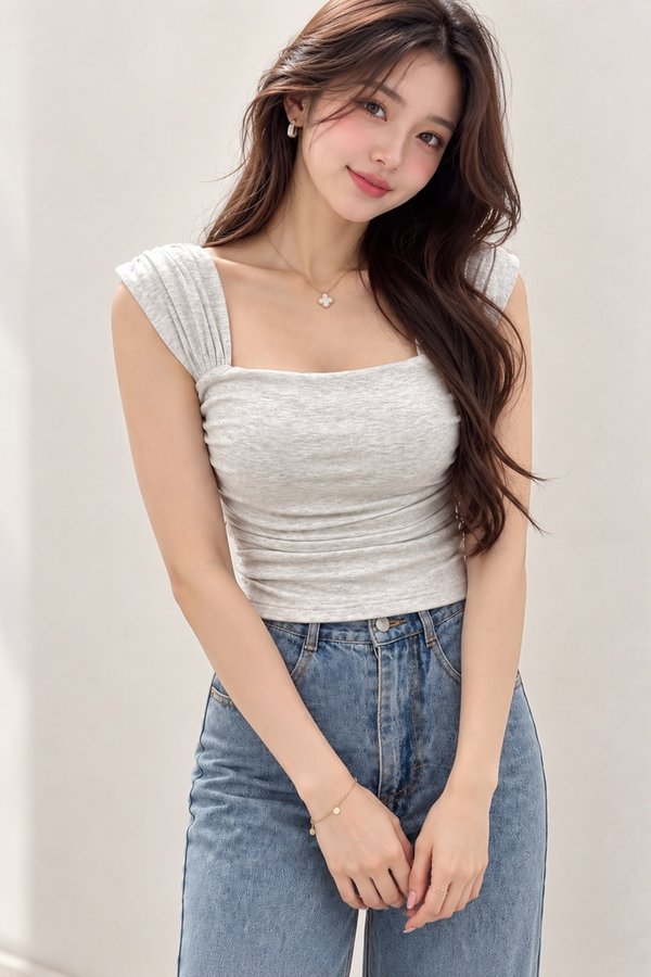 Moona Padded Top Cookies n Cream *PLUSH*