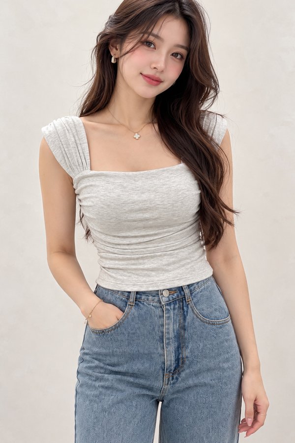 Moona Padded Top Cookies n Cream *PLUSH*